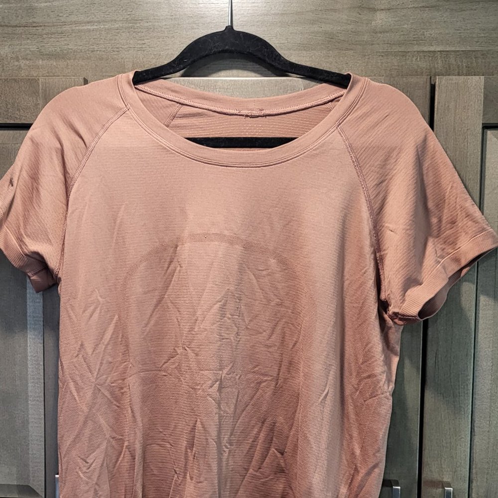 Lululemon Swiftly Tech Short Sleeve Shirt 2.0